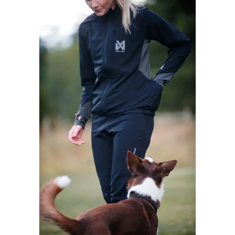 CaniX Warm-up Jacke Damen von NonStop – Die ideale Jacke für deine Aufwärmphase vor dem Training oder Wettkampf!
